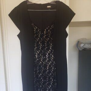 Alexa Admor Black and Black Lace Size XL